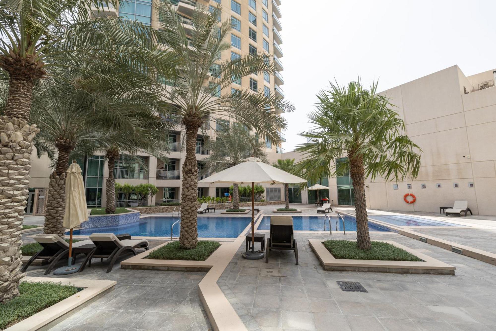 Upgraded With Stunning Burj Khalifa View * دبي