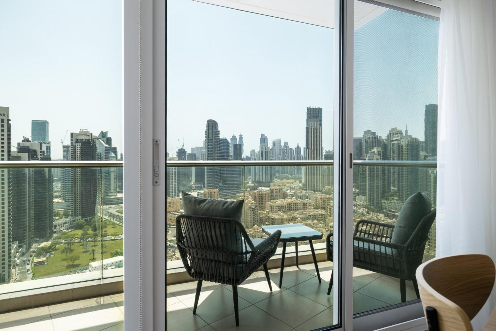 Upgraded With Stunning Burj Khalifa View شقة دبي